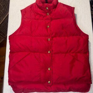 VINTAGE L.L. Bean Red Puffer GOOSE DOWN Vest Gold Snaps Women's sz. Medium USA